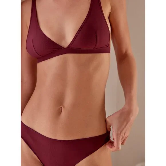 🎉LAST CHANCE🎉 FREE PEOPLE Collagen Yarn Triangle Bra / Port Royal - Picture 7 of 9